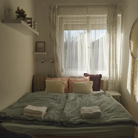 Greenview Apartment